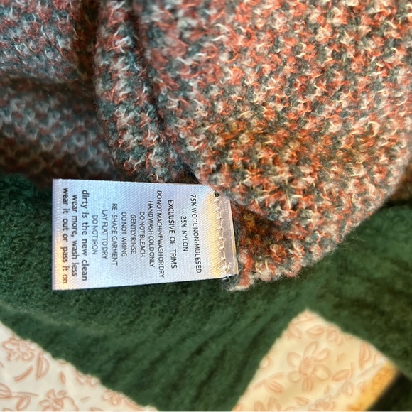 Toad&Co Forest Green Knit with Trees and Flowers Sweater M/L - Picture 4 of 5